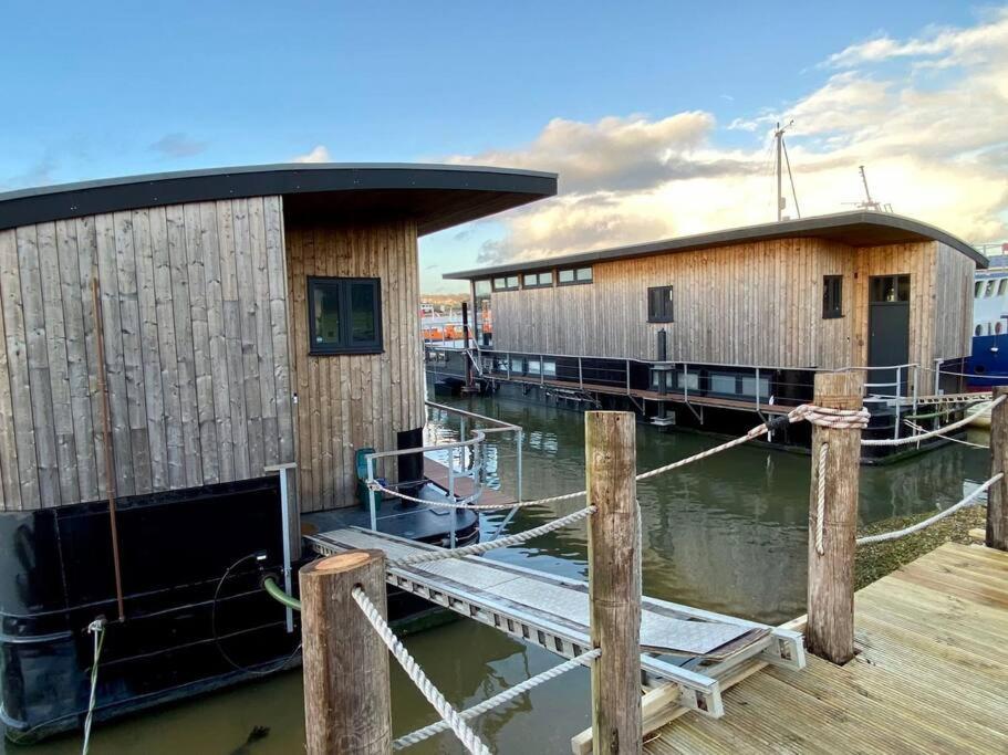 Houseboat Eleuthera Bembridge Εξωτερικό φωτογραφία