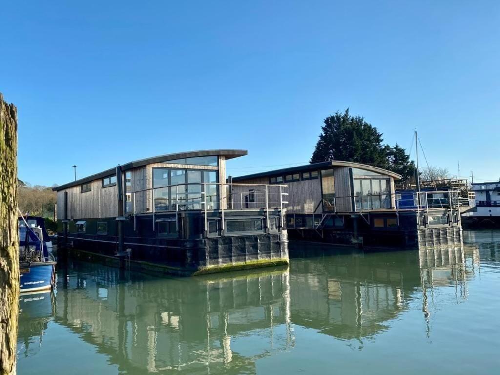 Houseboat Eleuthera Bembridge Εξωτερικό φωτογραφία