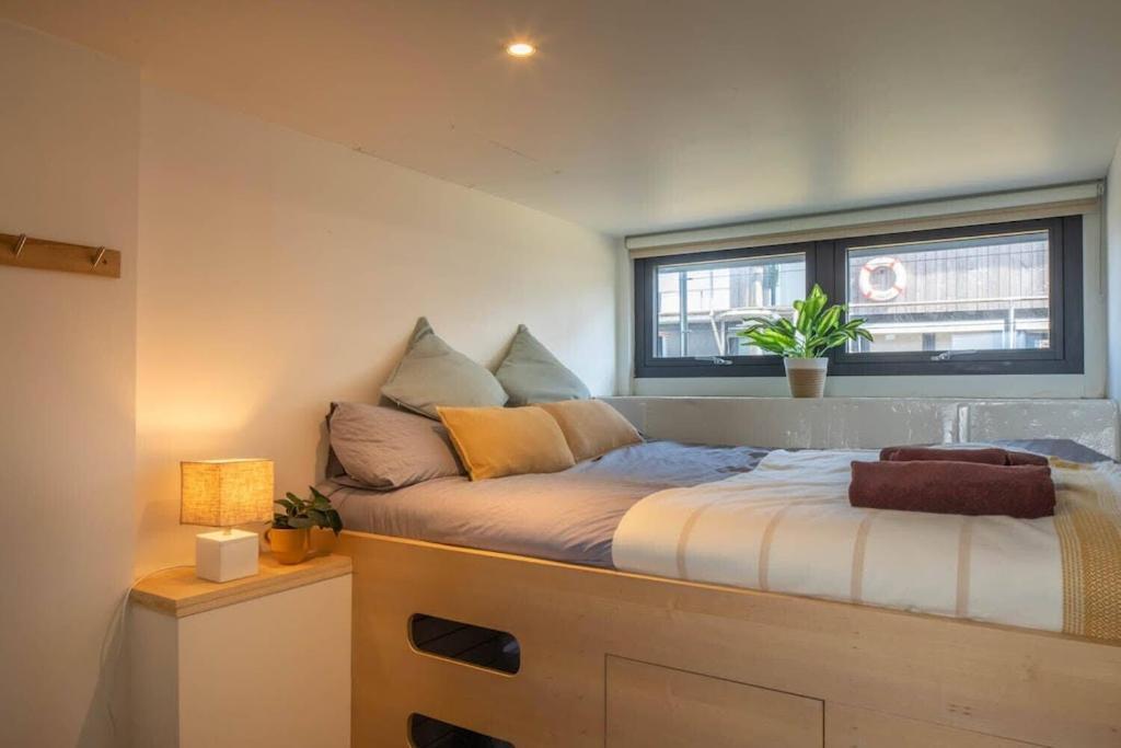 Houseboat Eleuthera Bembridge Εξωτερικό φωτογραφία